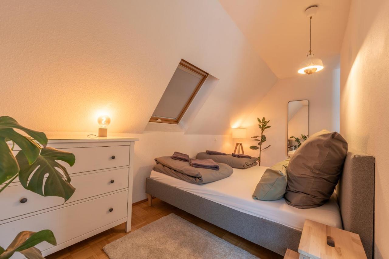 Apartment Im Historischen Altbau Am Marktplatz - Disney+, 300Mb/S Internet Chemnitz Ngoại thất bức ảnh