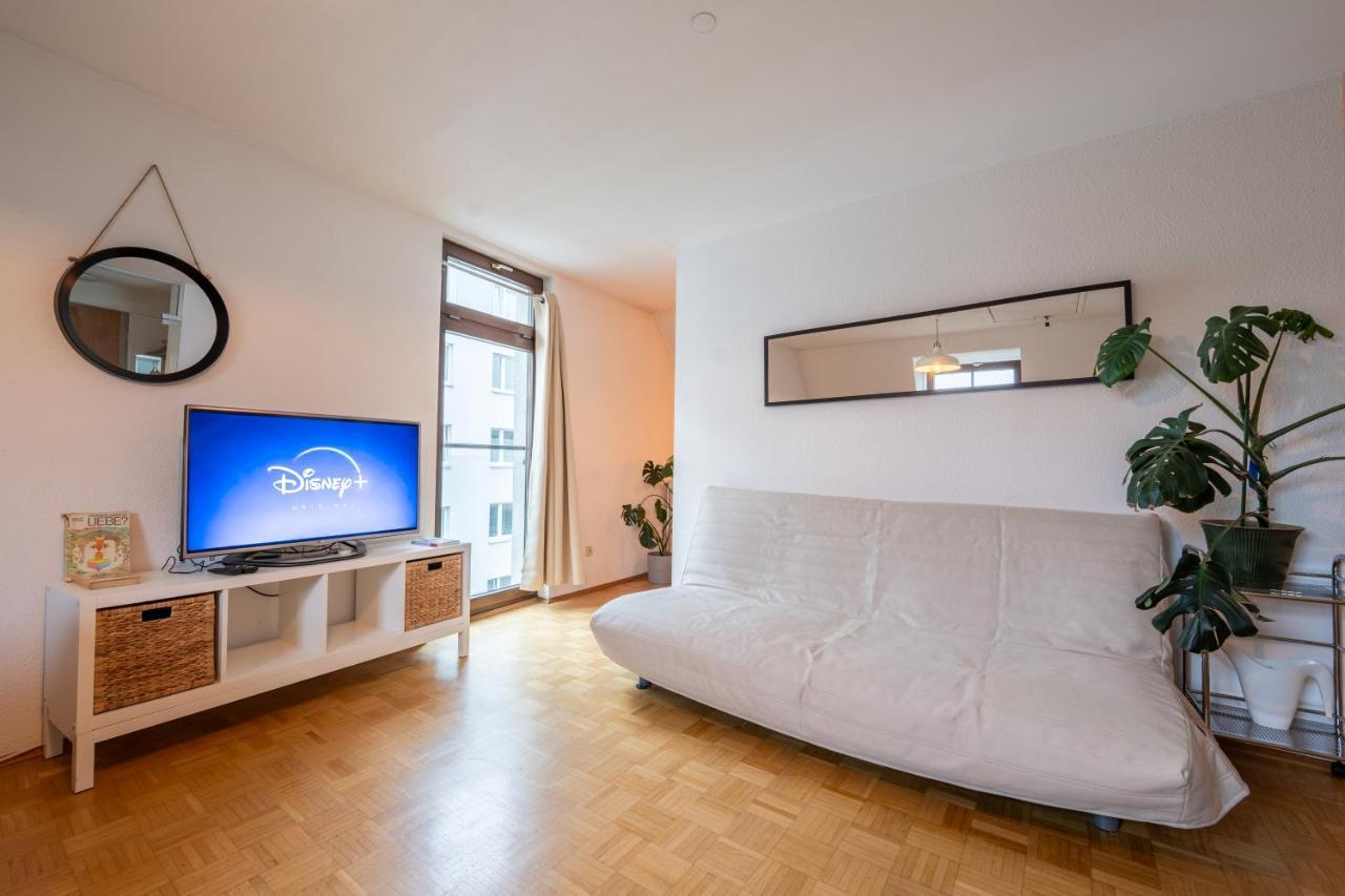 Apartment Im Historischen Altbau Am Marktplatz - Disney+, 300Mb/S Internet Chemnitz Ngoại thất bức ảnh