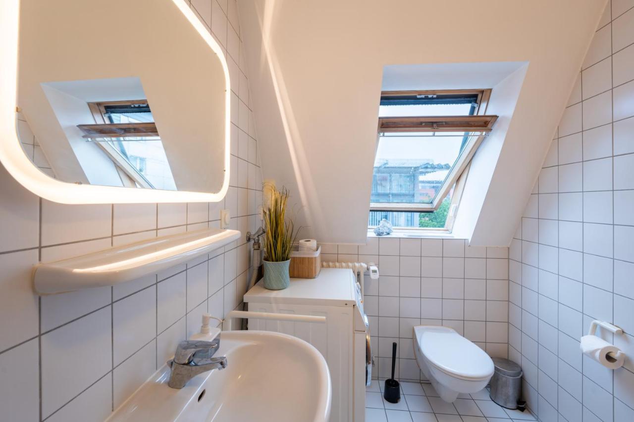 Apartment Im Historischen Altbau Am Marktplatz - Disney+, 300Mb/S Internet Chemnitz Ngoại thất bức ảnh